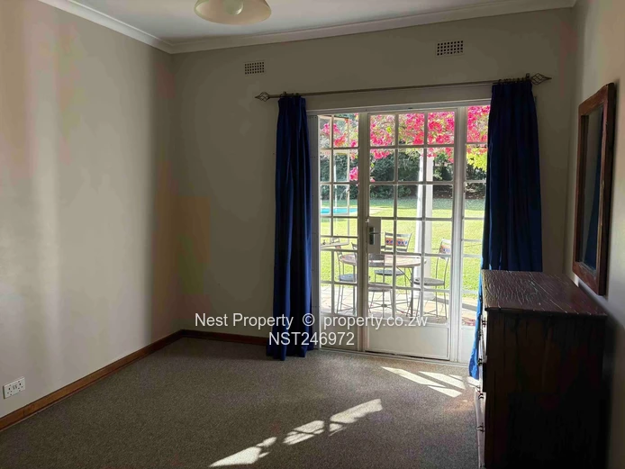 Elegant Family Living In Gunhill