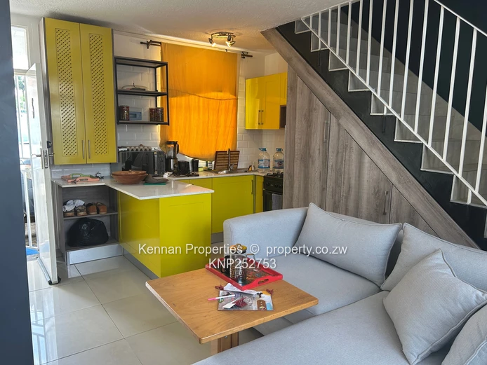 Furnished Duplex Apartment to Rent – Prime Avondale Location