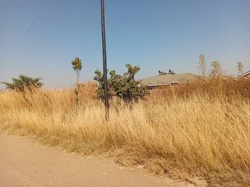 Spacious 1500 m² Stand for Sale in Haydon Park, Harare West