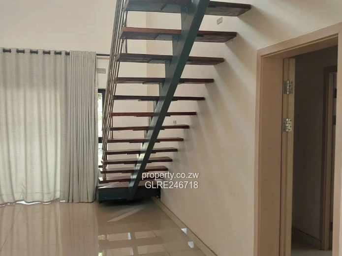Spacious 3BR/2BA Arlington Home with Borehole — Harare South