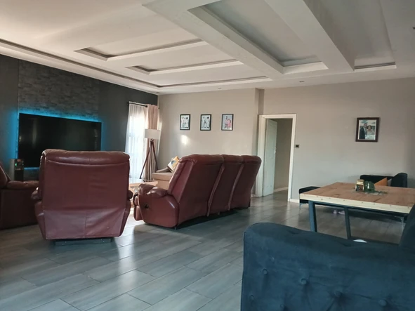 3 Bedroom Garden Flat