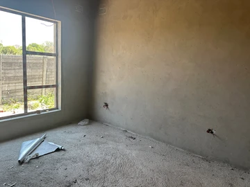 3 Bedroom Flat & Apartment