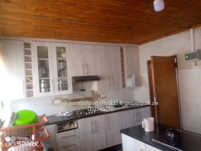 Waterfalls mainwaymeadles house for sale