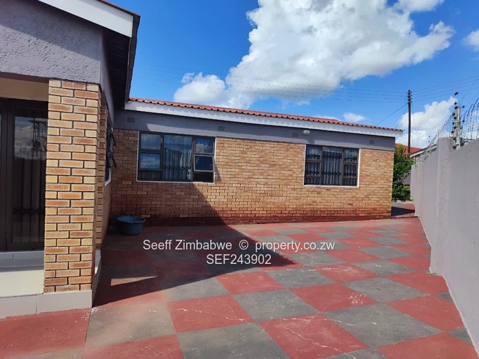 4-Bed  Home in Luveve 5.