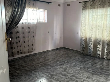 House to let ZIMRE PARK RIVERSIDE