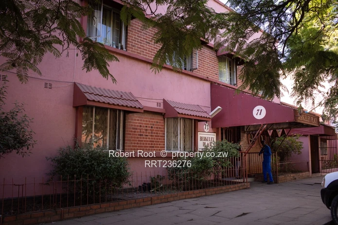Berkeley Place Backpackers | Bulawayo Cbd (Sole Mandate)