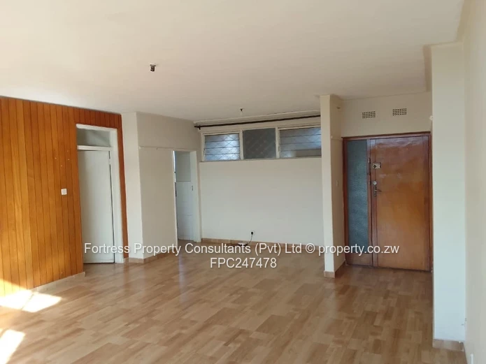 Sunlit 2-Bed Avenues Flat with Balcony & Borehole