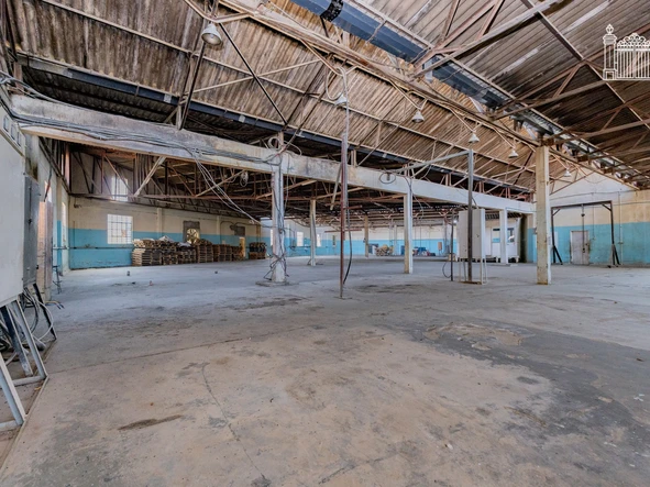 Warehouse & Factory