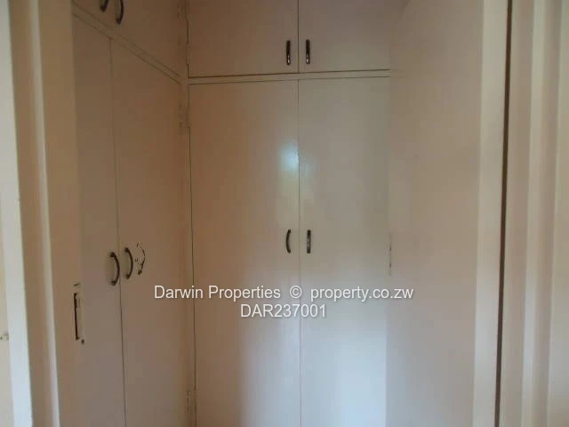 Well Positioned Cluster With Upgrade Potential Or Immediate Rental Income