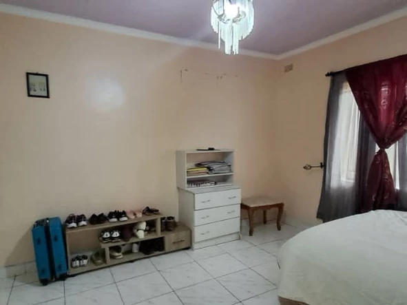 5 Bedroom House