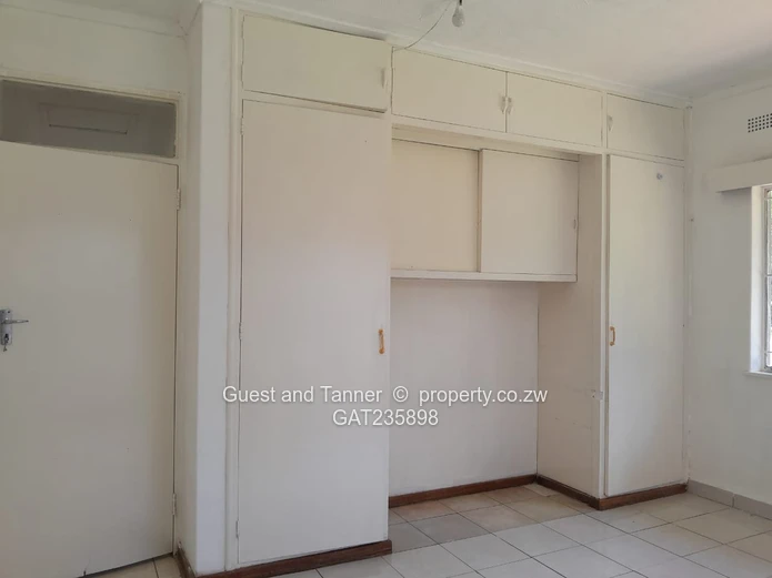 3 Bedroom House for Rent in Hatfield - Rates included