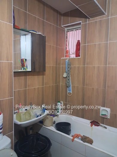 Eastview Gardens, 2 bed apartment in first floor (Bubi Block) for sale! 