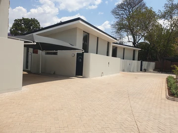 2 Unit Townhouse Complex