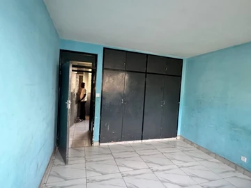 2 Bedroom Flat & Apartment