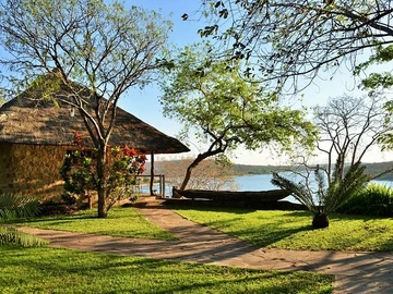 Hotel & Lodge
