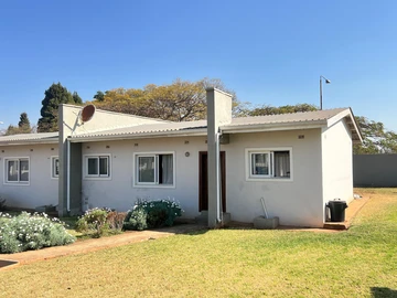 2 Bedroom Garden Flat