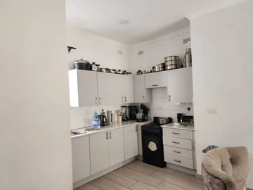 3 Bedroom Flat & Apartment