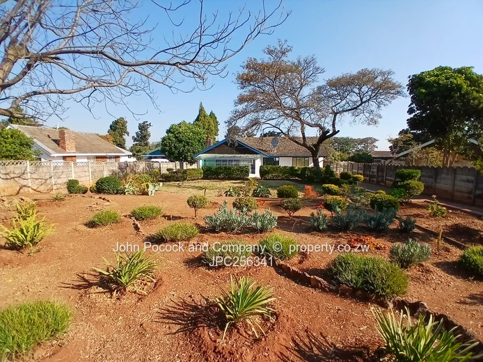A Well Located Family Home! (Sole Mandate)