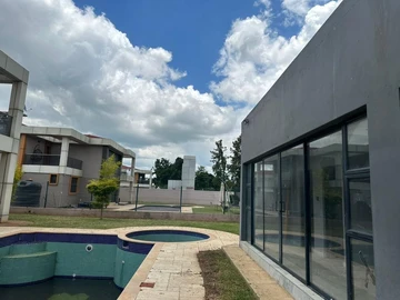 5 Bedroom House