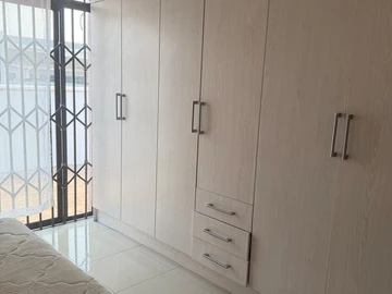 7 Bedroom House