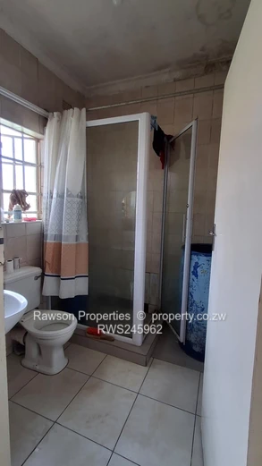 3-Bed Prospect Home: Verandah, Carport, Solar