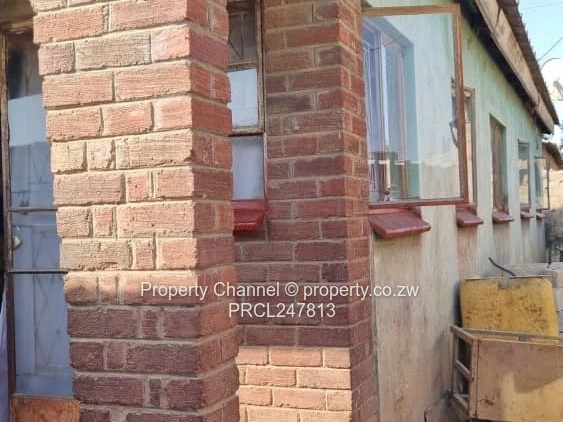 Investment Goldmine: Residential Property With Prime Commercial Potential Unit H, Seke