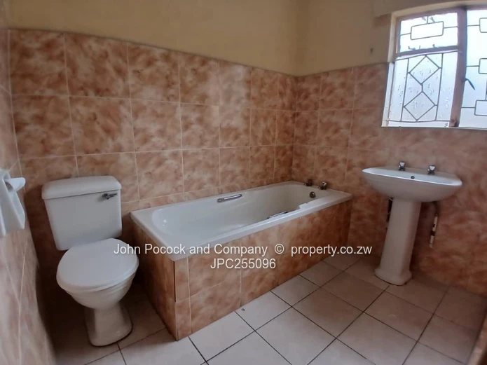 ESTABLISHED BURNSIDE | 4,048 m² | HOME & INVESTMENT OPPORTUNITY