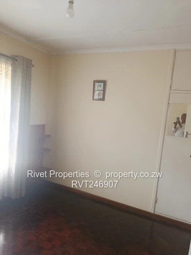 Glen Lorne Property For Sale Access To Enterprise Road