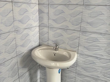 3 Bedroom Flat & Apartment