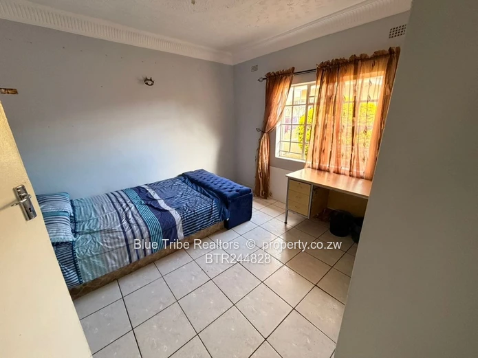 House for rent in Waterfalls 