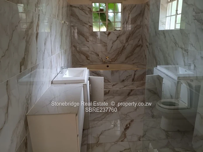 Hillside 3-Bedroom House to rent