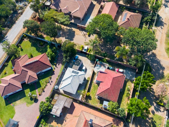 Spacious 3-Bedroom Family Home for Sale in Avondale West