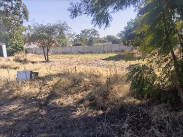 Commercial & Industrial Land