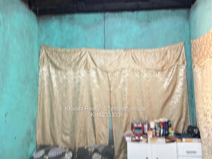 Ngezi Commercial Property in Kadoma For Sale 