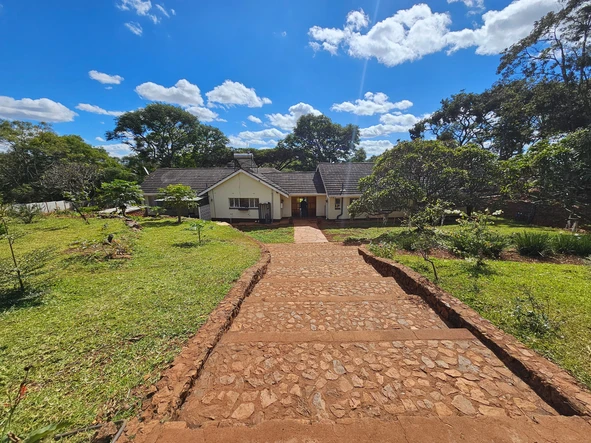 5 Bedroom House