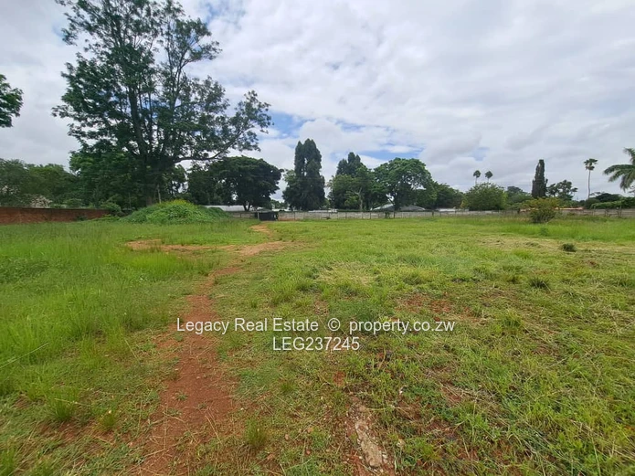 Exclusive 8,119sqm Stand With Borehole,Prime Development Land Just off Borrowdale Road