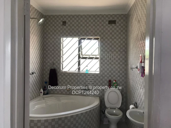 Modern 3-Bed Damofalls  Phase 4 Home  with  Borehole