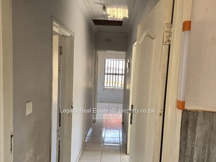 Luxury Residential Stand With Cottage | Chishawasha Hills