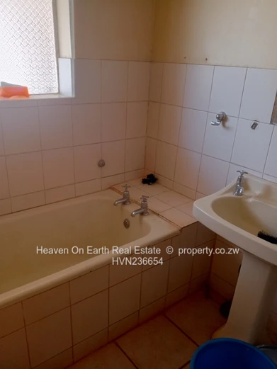 Very close to amenities  (Sole Mandate)