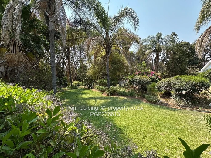 Elegant Well-maintained Family Residence (Sole Mandate)