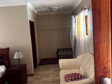 8 Bedroom Townhouse Complex