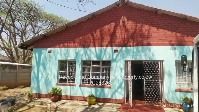 Versatile Property with Main Road Frontage