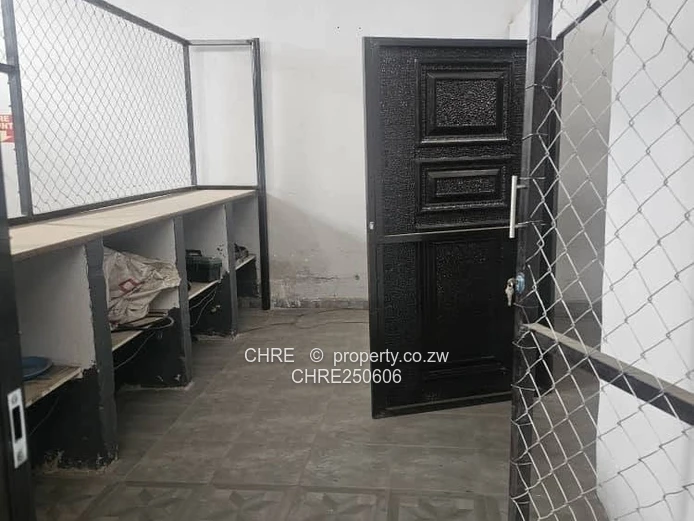 Warehouse To Rent Msasa