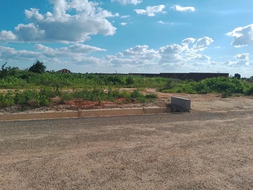 Commercial & Industrial Land