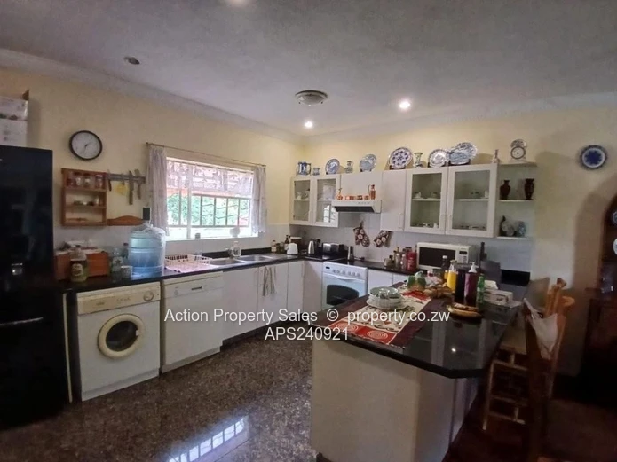 Fully Furnished 3 Bed Dandaro Unit! 