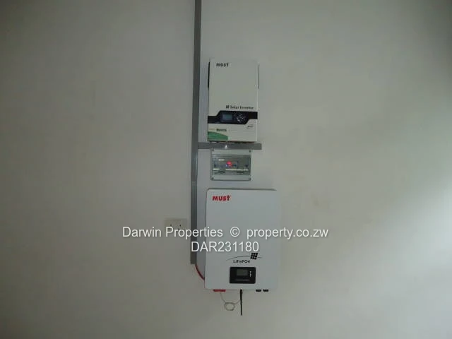 Elegant 3-Bedroom, 2-Bathroom Garden Flat in Secure Complex