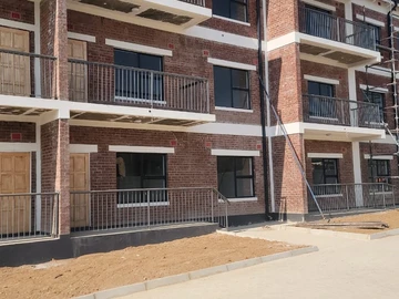 3 Bedroom Flat & Apartment