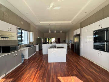 4 Unit Townhouse Complex