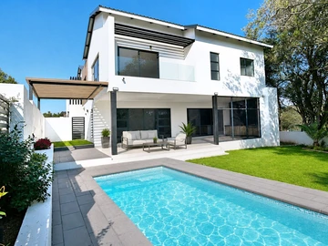 4 Bedroom House