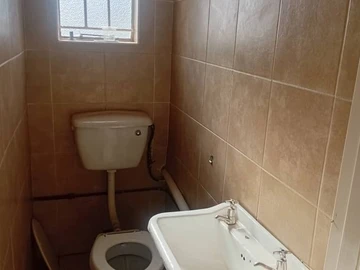 3 Bedroom Flat & Apartment